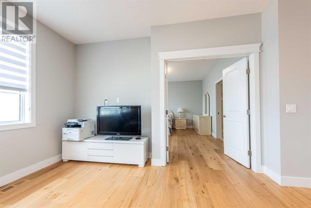 205 Carringvue Manor Nw, Calgary, Alberta  T3P 0W3 - Photo 24 - A2210406