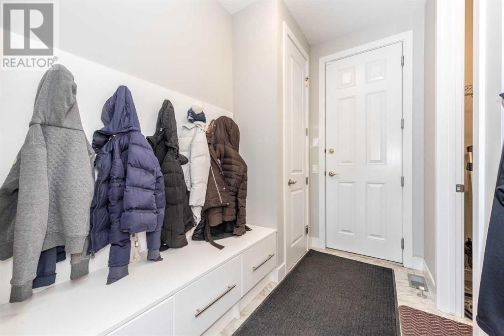 205 Carringvue Manor Nw, Calgary, Alberta  T3P 0W3 - Photo 16 - A2210406