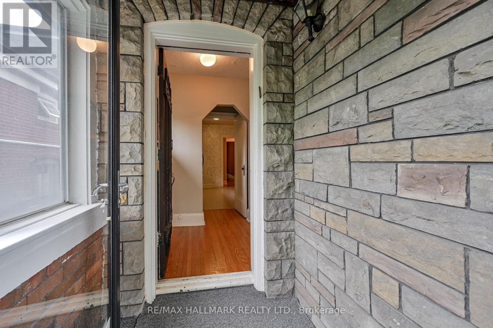 134 Latimer Avenue, Toronto, Ontario  M5N 2M2 - Photo 4 - C12138354