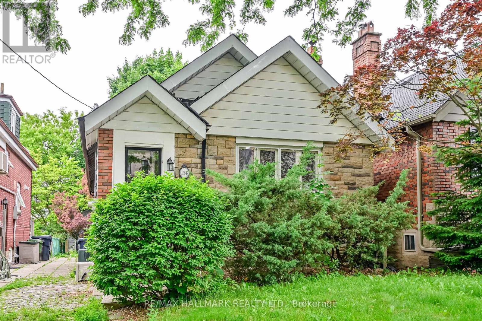134 Latimer Avenue, Toronto, Ontario  M5N 2M2 - Photo 1 - C12138354