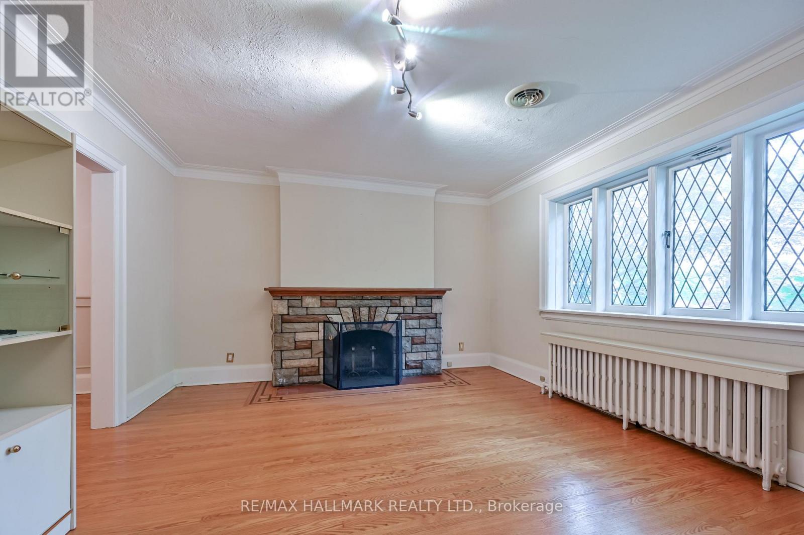 134 Latimer Avenue, Toronto, Ontario  M5N 2M2 - Photo 6 - C12138354