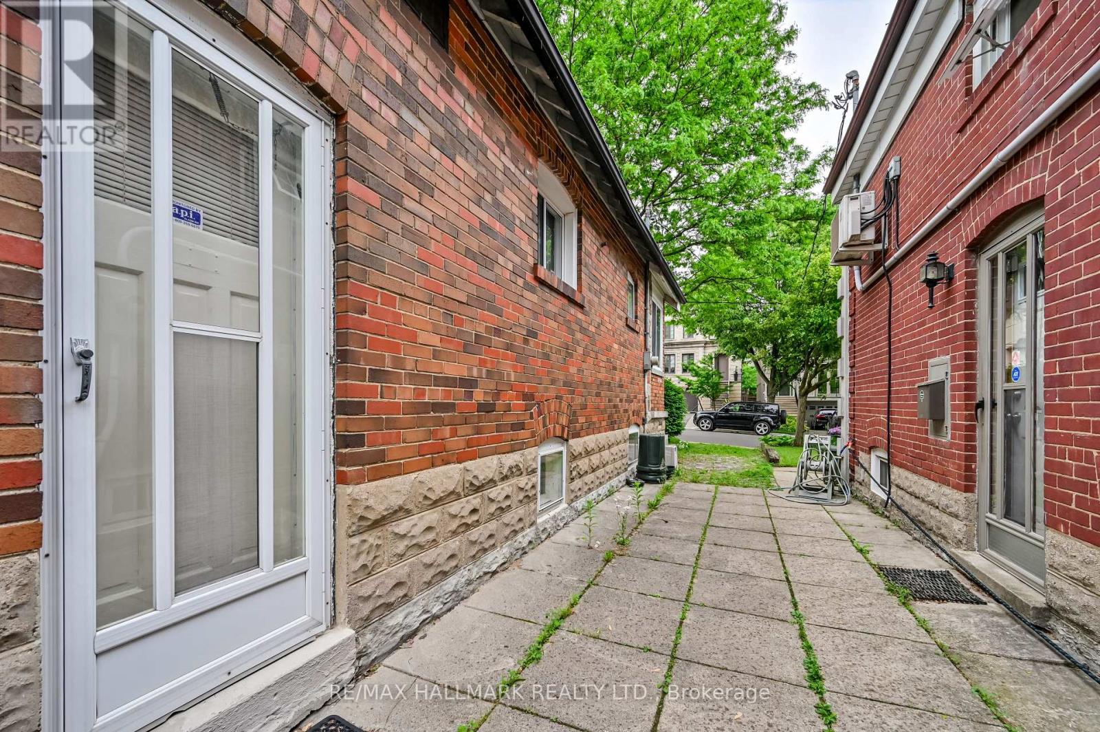 134 Latimer Avenue, Toronto, Ontario  M5N 2M2 - Photo 22 - C12138354