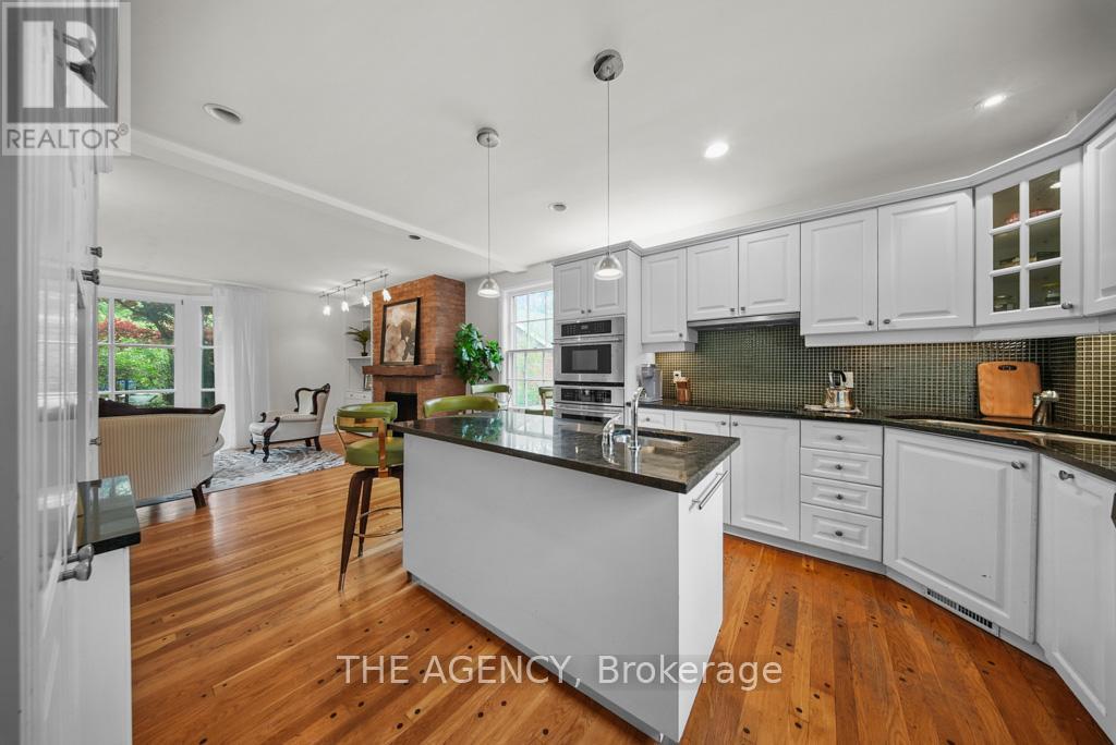 7 Gerald Street, Toronto, Ontario  M2L 2M4 - Photo 19 - C12210304