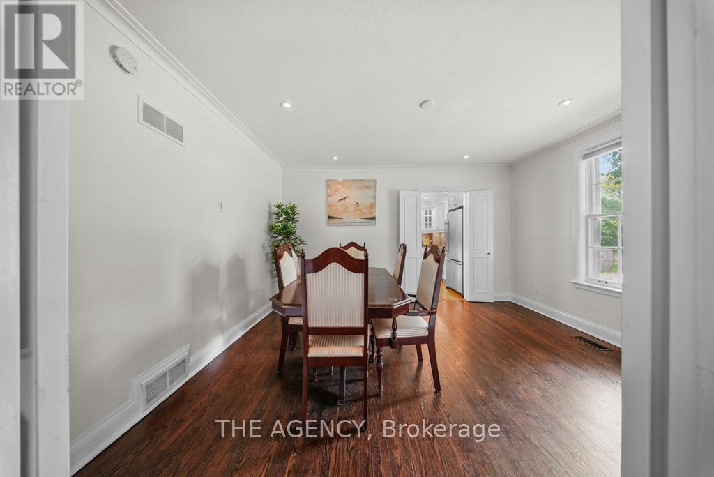 7 Gerald Street, Toronto, Ontario  M2L 2M4 - Photo 18 - C12210304