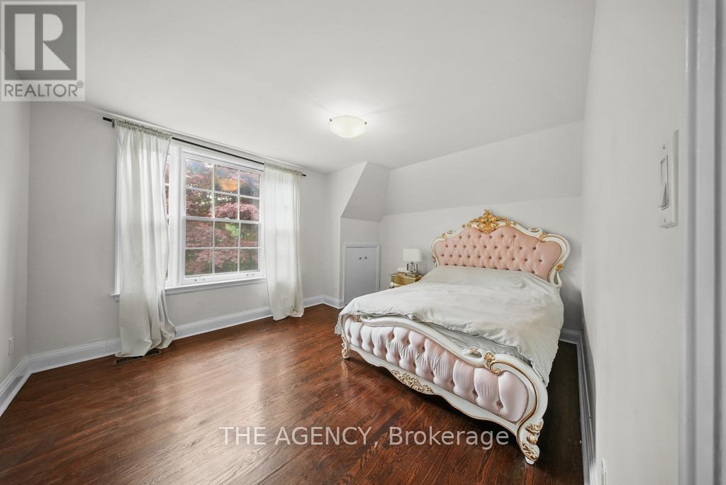 7 Gerald Street, Toronto, Ontario  M2L 2M4 - Photo 31 - C12210304