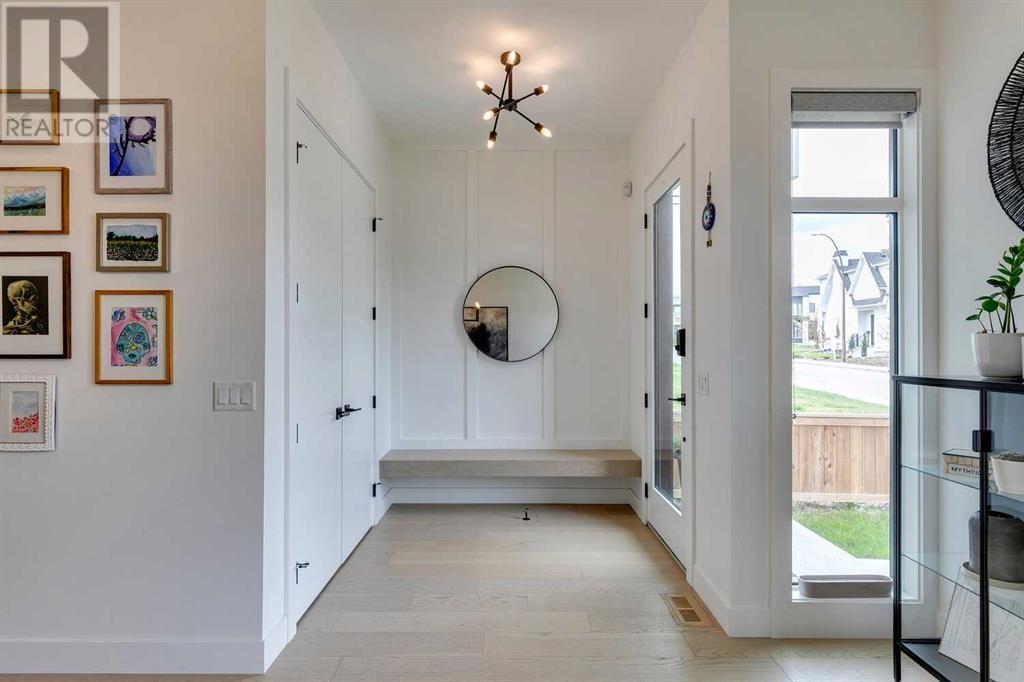 Property at 2017 25 Avenue SW image 2