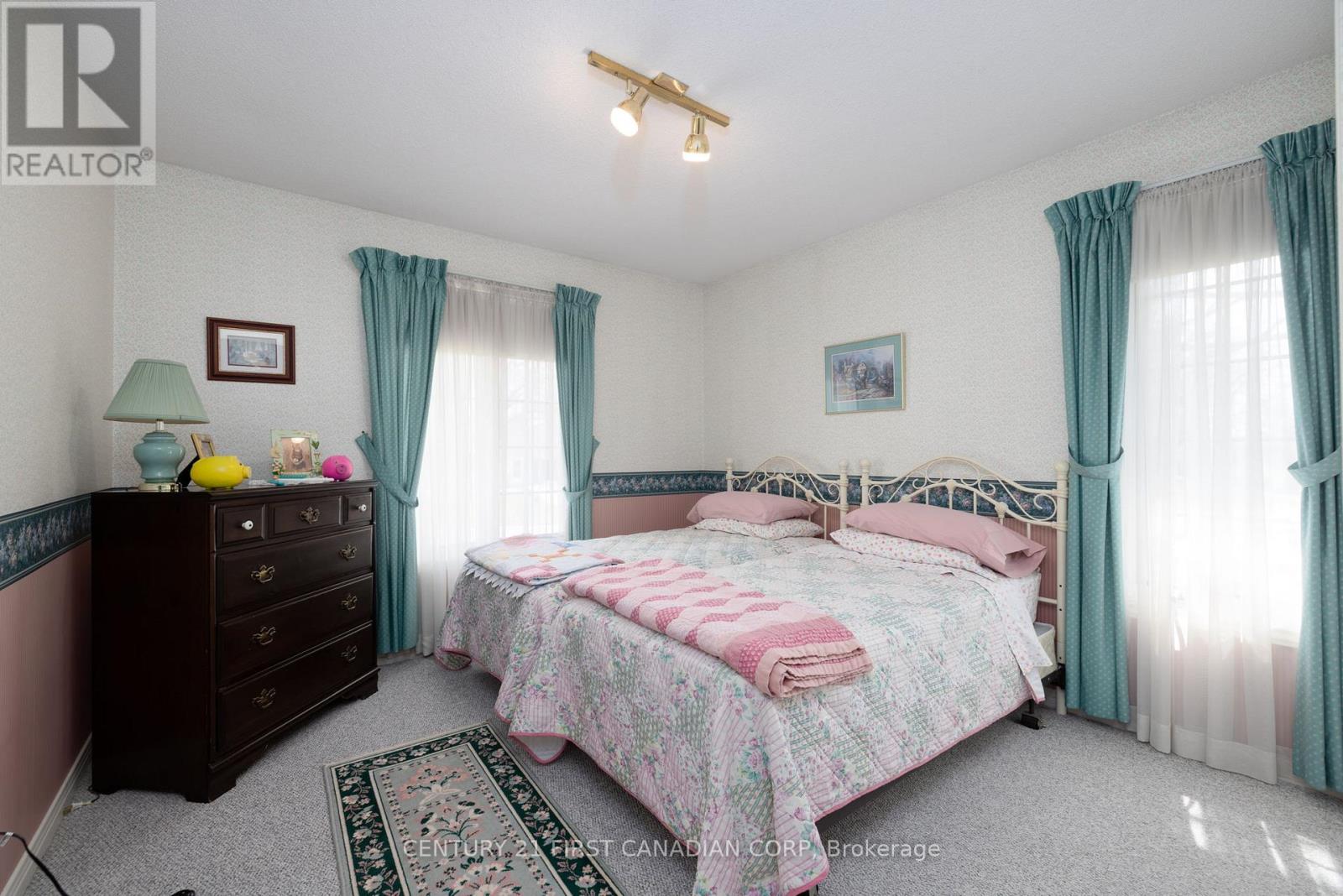 196 Hull Road, Strathroy-Caradoc, Ontario  N7G 3P2 - Photo 24 - X12213939