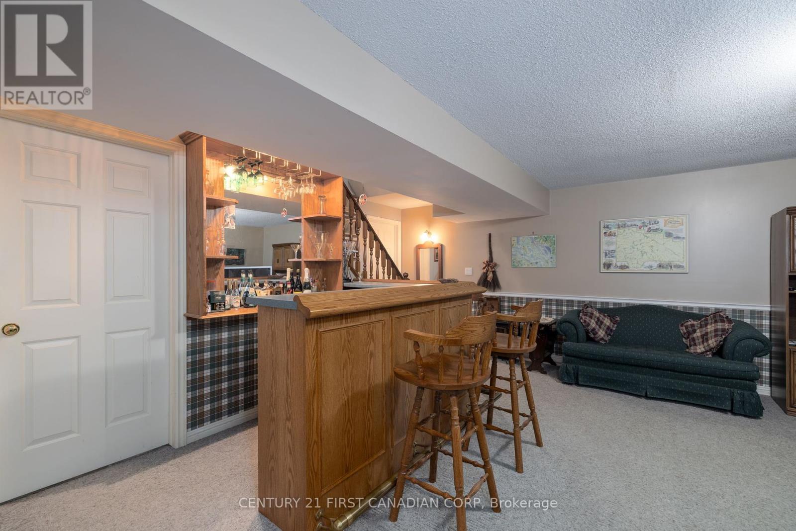 196 Hull Road, Strathroy-Caradoc, Ontario  N7G 3P2 - Photo 29 - X12213939