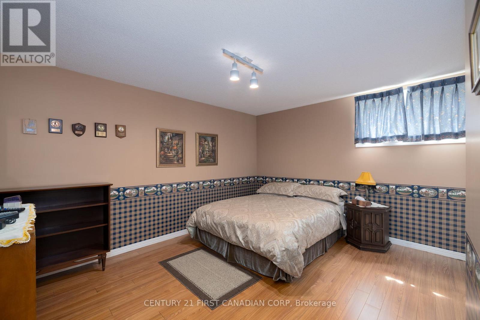 196 Hull Road, Strathroy-Caradoc, Ontario  N7G 3P2 - Photo 32 - X12213939