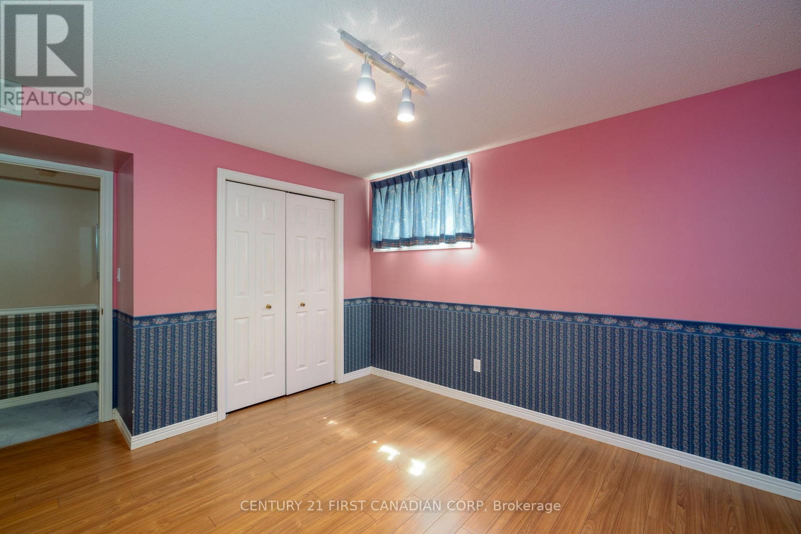 196 Hull Road, Strathroy-Caradoc, Ontario  N7G 3P2 - Photo 33 - X12213939