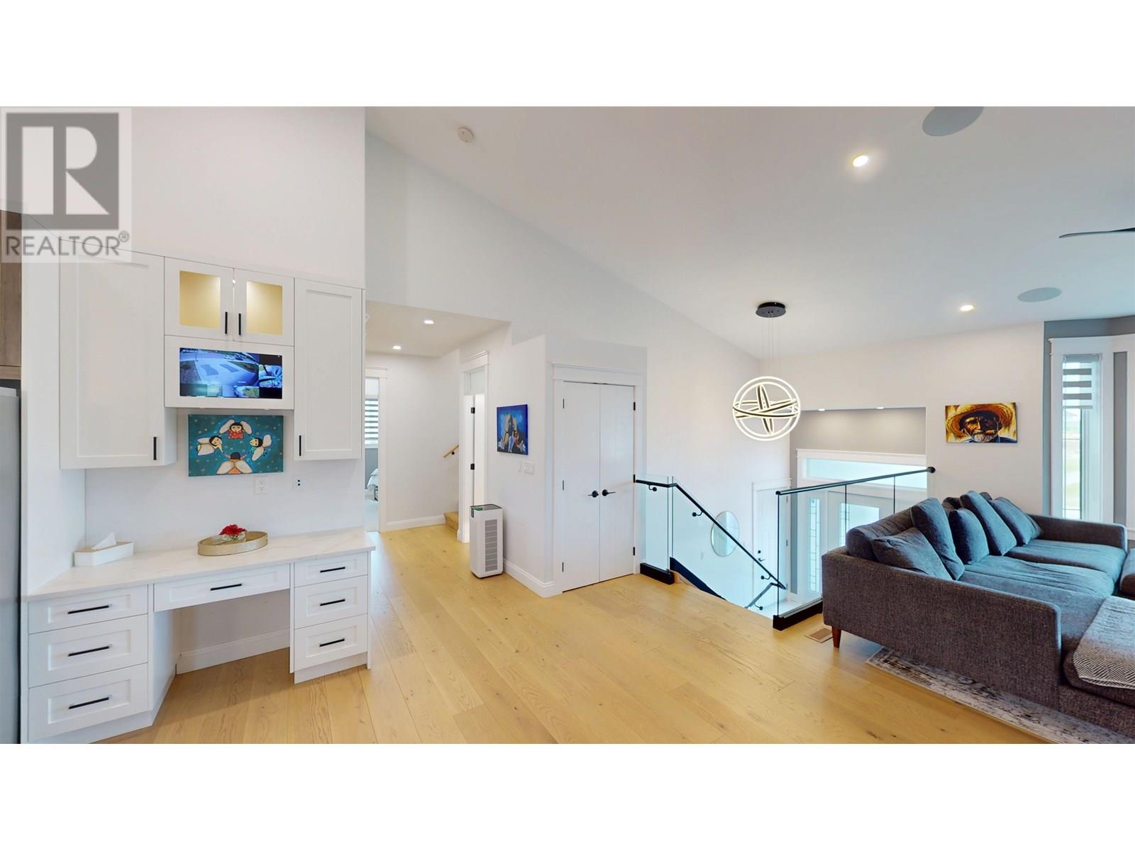 10703 111 Street, Fort St. John, British Columbia  V1J 0N3 - Photo 11 - R3014413