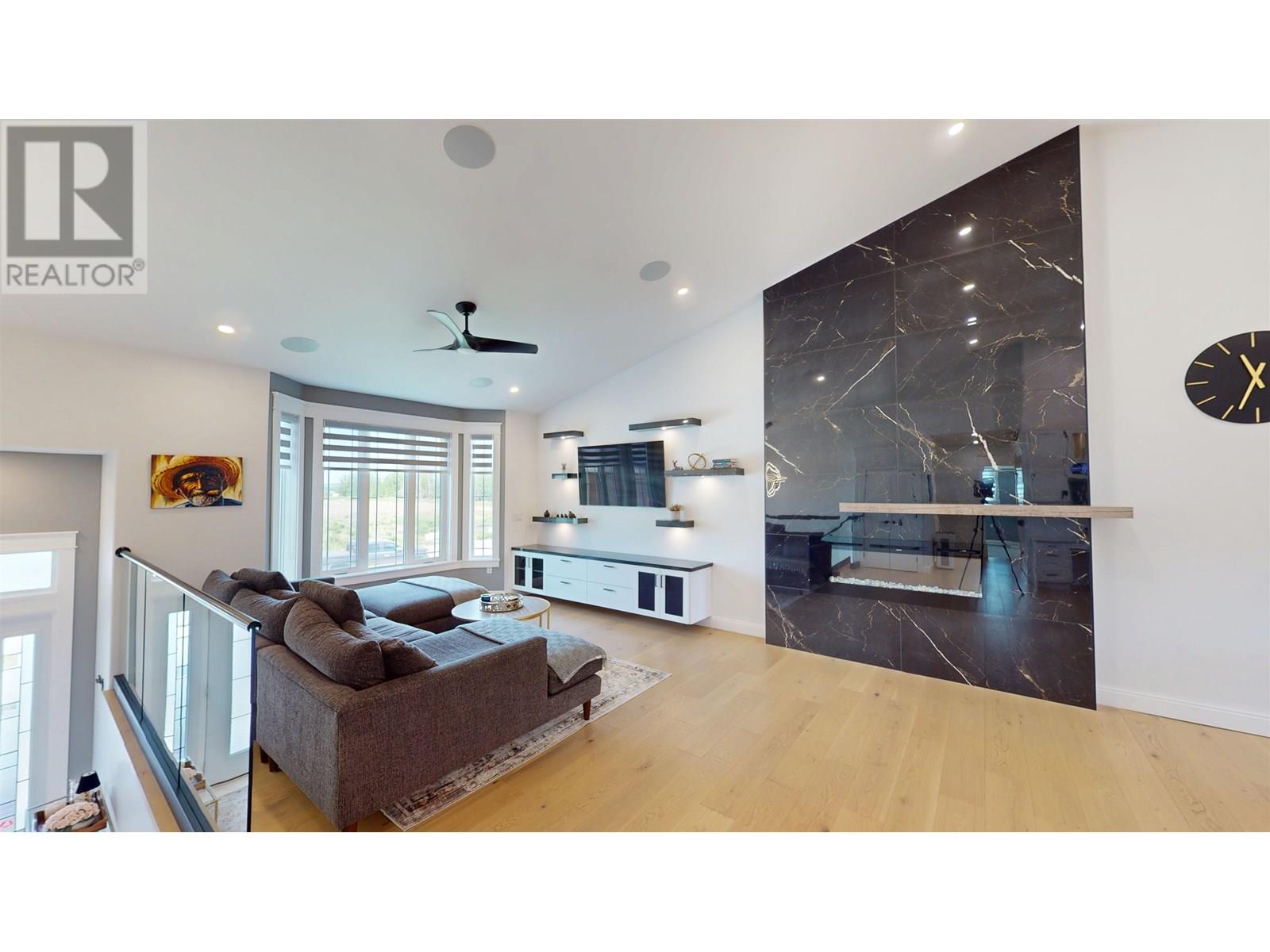 10703 111 Street, Fort St. John, British Columbia  V1J 0N3 - Photo 13 - R3014413