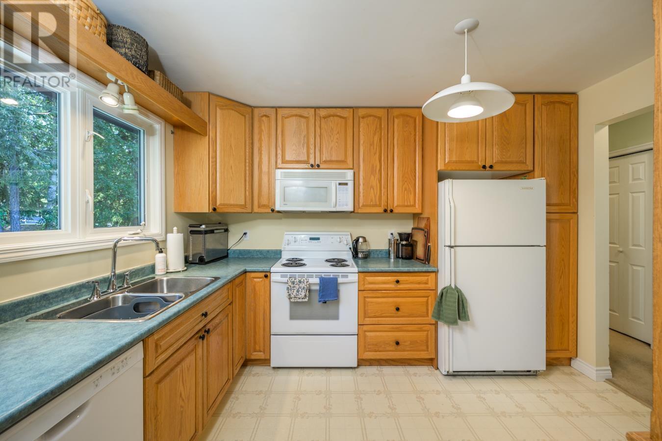 2988 Dundee Drive, Prince George, British Columbia  V2K 3R4 - Photo 11 - R3014218