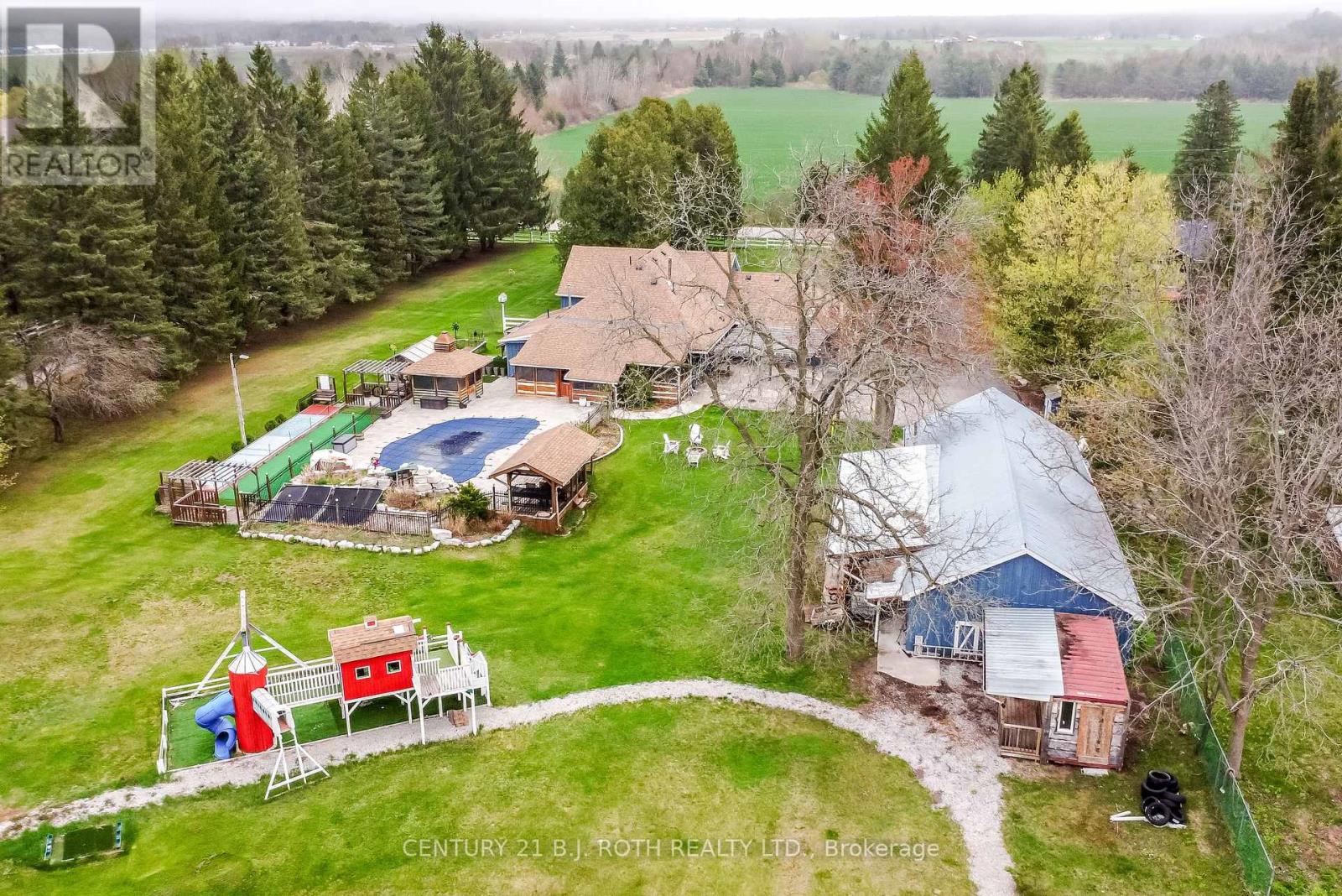 8726 9th Line, Essa, Ontario  L0M 1T0 - Photo 4 - N12213766