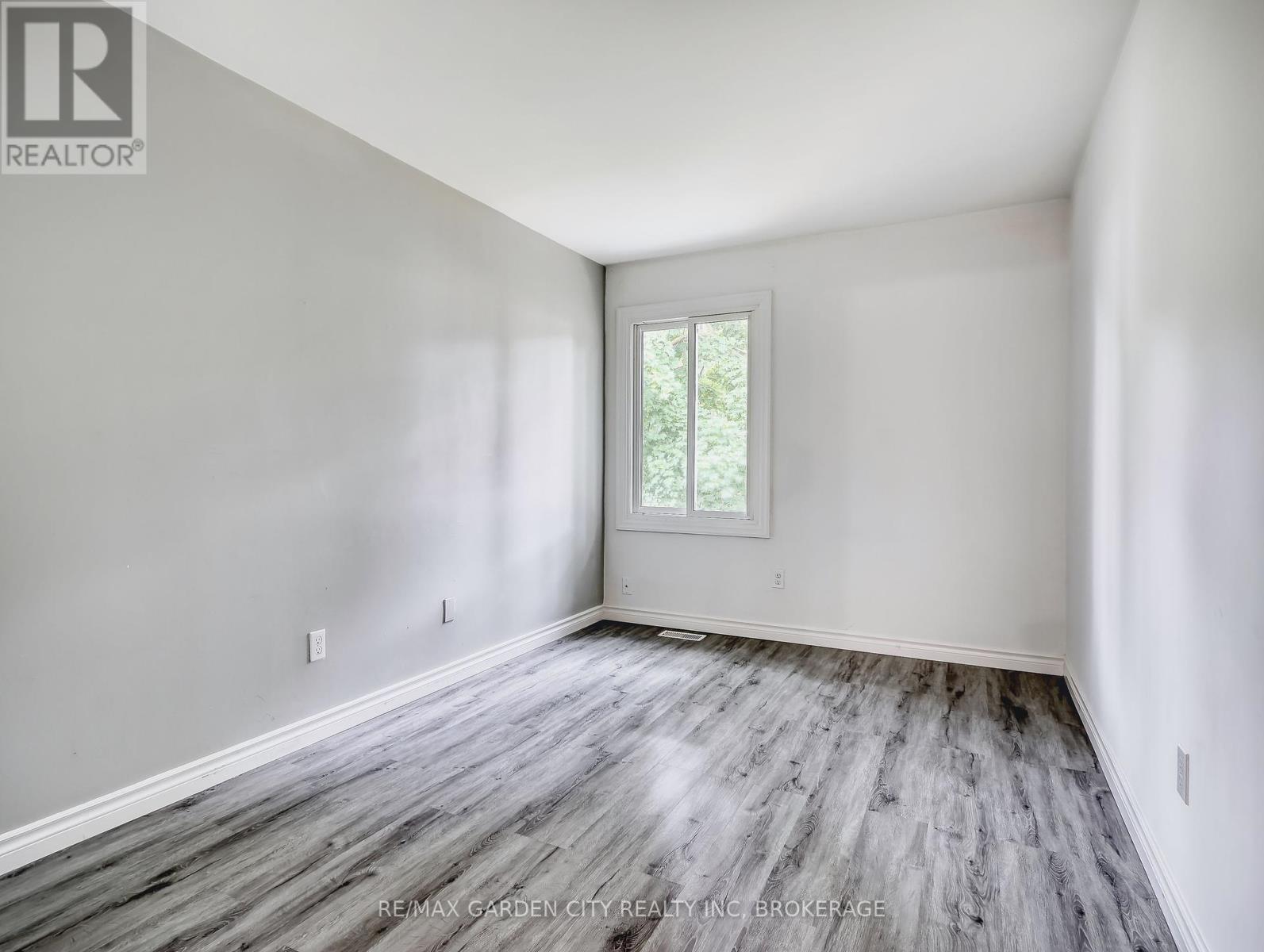 176 - 17 Old Pine Trail, St. Catharines, Ontario  L2M 6P9 - Photo 17 - X12213890