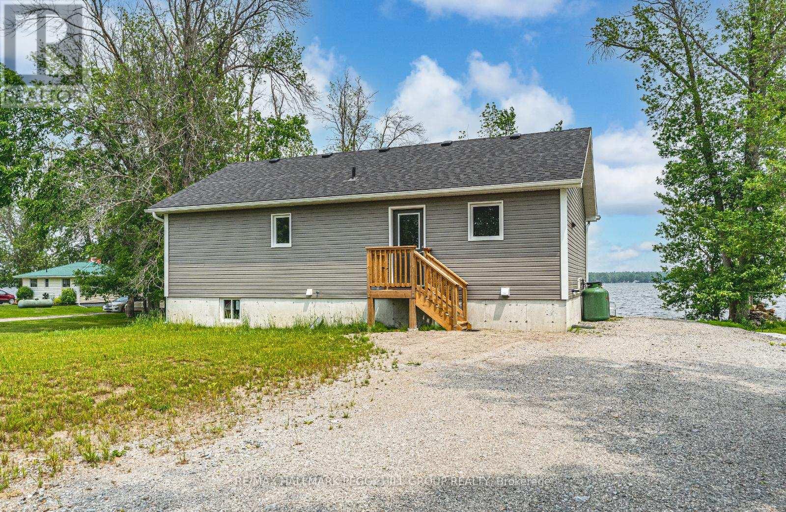 4097 Dalrymple Drive, Ramara, Ontario  L0K 1B0 - Photo 2 - S12213796