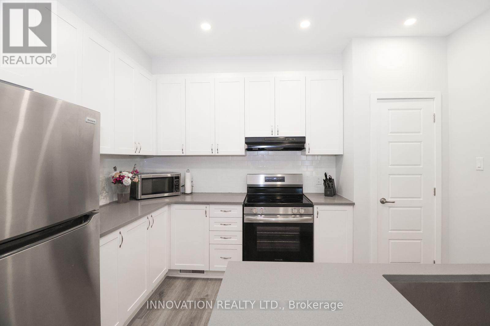 36 Stitch Mews, Ottawa, Ontario  K0A 2Z0 - Photo 4 - X12167870