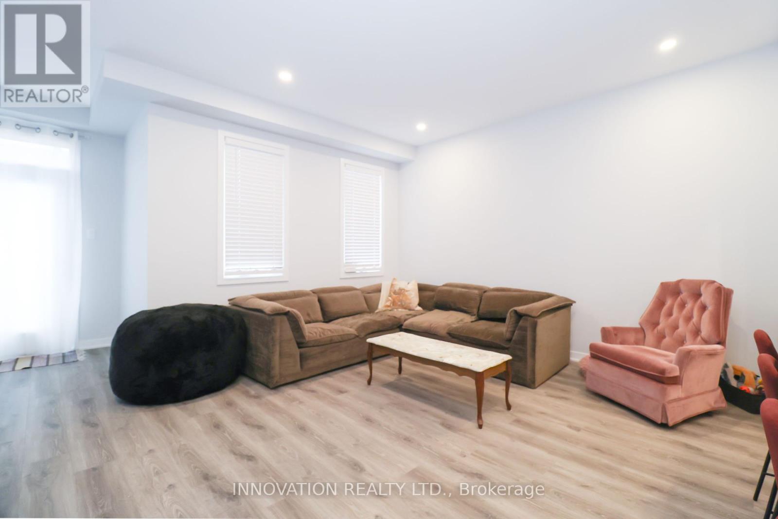 36 Stitch Mews, Ottawa, Ontario  K0A 2Z0 - Photo 9 - X12167870