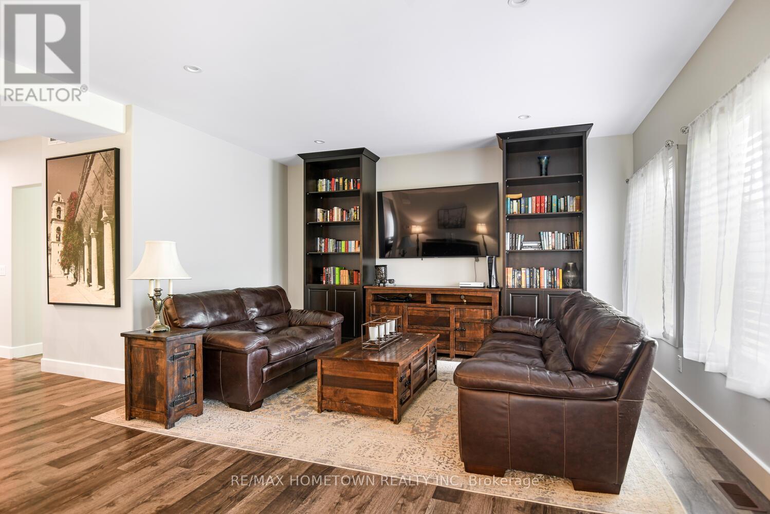 2162 Hallecks Road W, Elizabethtown-Kitley, Ontario  K6V 5T3 - Photo 13 - X12213841