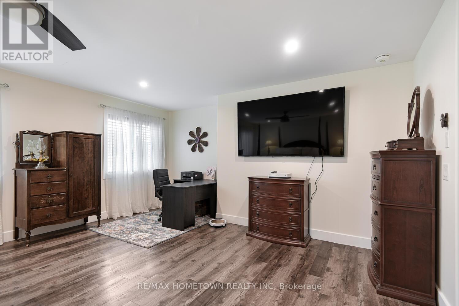 2162 Hallecks Road W, Elizabethtown-Kitley, Ontario  K6V 5T3 - Photo 18 - X12213841
