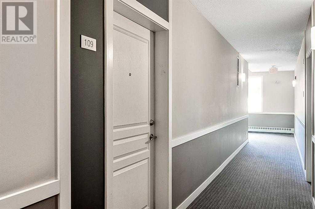 109, 48 Panatella Road Nw, Calgary, Alberta  T3K 0V4 - Photo 4 - A2227529