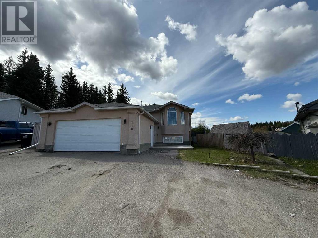 110 Parker Place, Hinton, Alberta