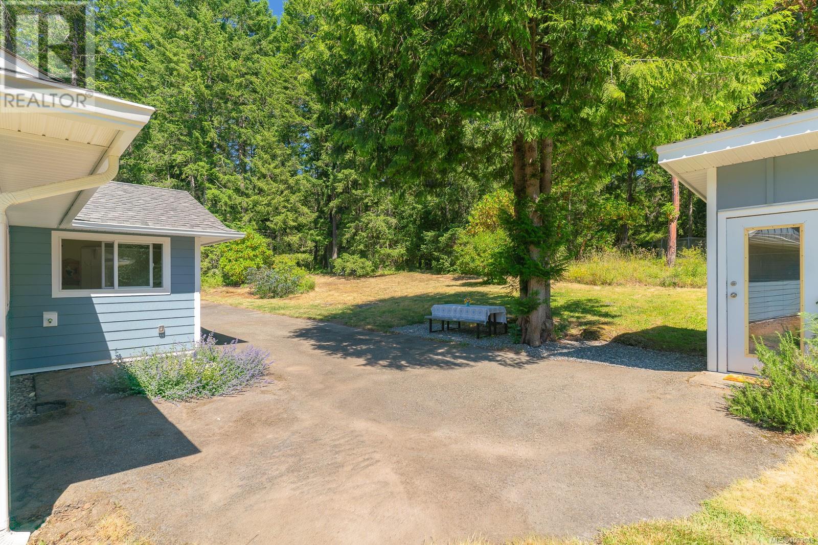 3368 Mcguire Way, Nanaimo, British Columbia  V9G 1C4 - Photo 44 - 1003048