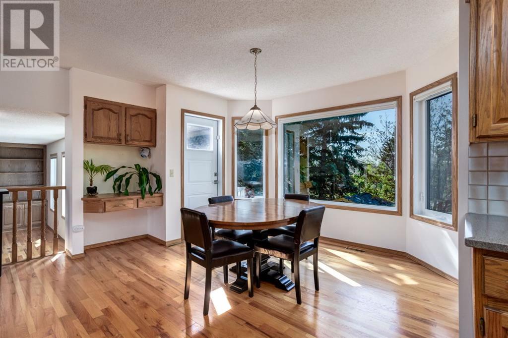 51 Scenic Park Crescent Nw, Calgary, Alberta  T3L 1R8 - Photo 8 - A2225501