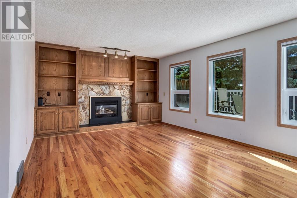 51 Scenic Park Crescent Nw, Calgary, Alberta  T3L 1R8 - Photo 11 - A2225501