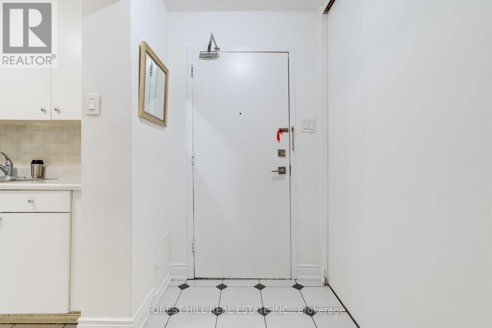 107 - 2835 Islington Avenue, Toronto, Ontario  M9L 2K2 - Photo 3 - W12213760