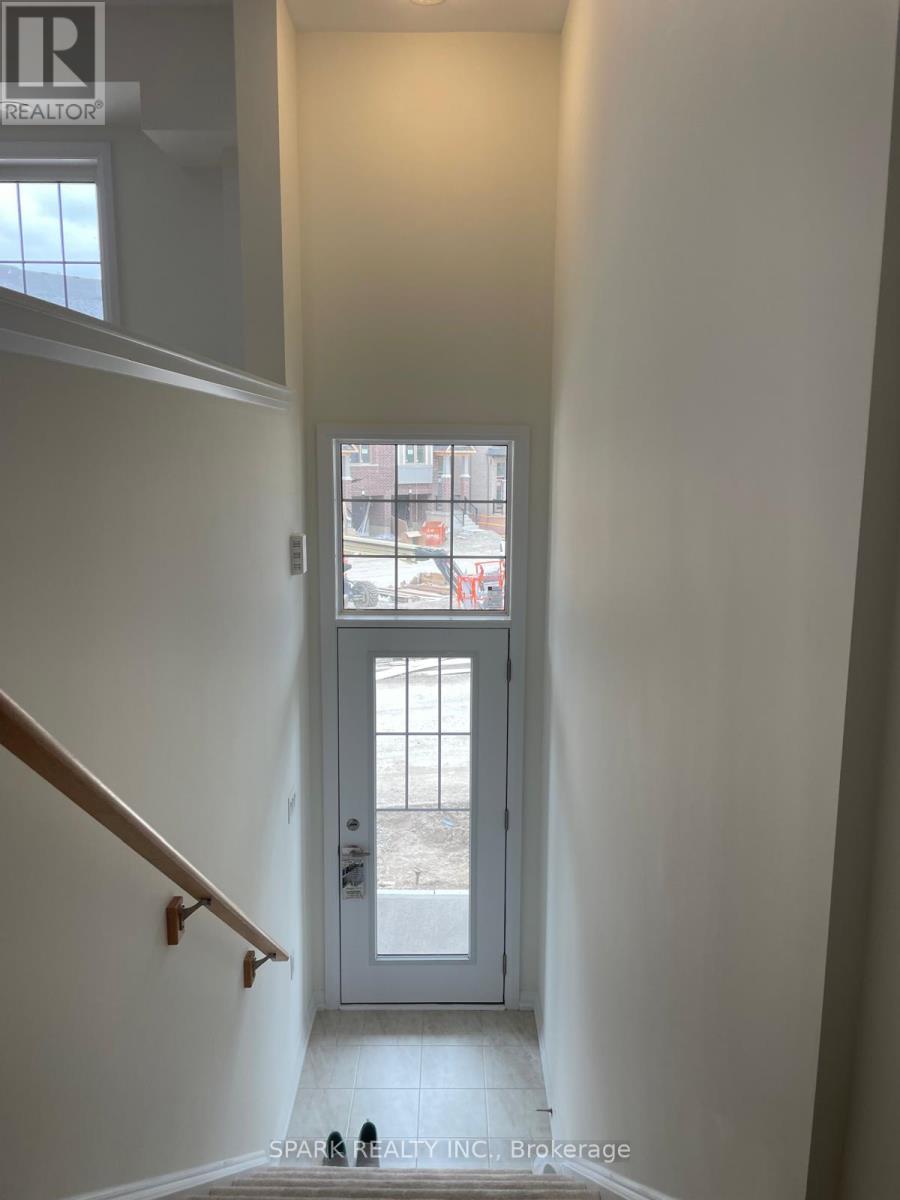 22 - 389 Conklin Road S, Brantford, Ontario  N3T 0S8 - Photo 3 - X12213816