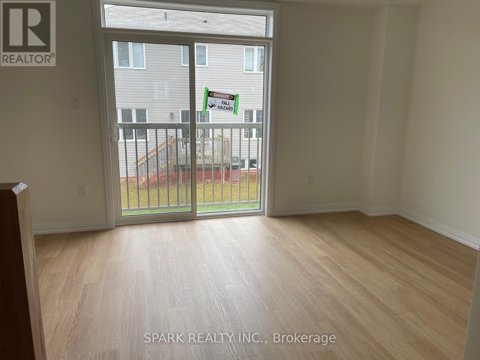 22 - 389 Conklin Road S, Brantford, Ontario  N3T 0S8 - Photo 8 - X12213816