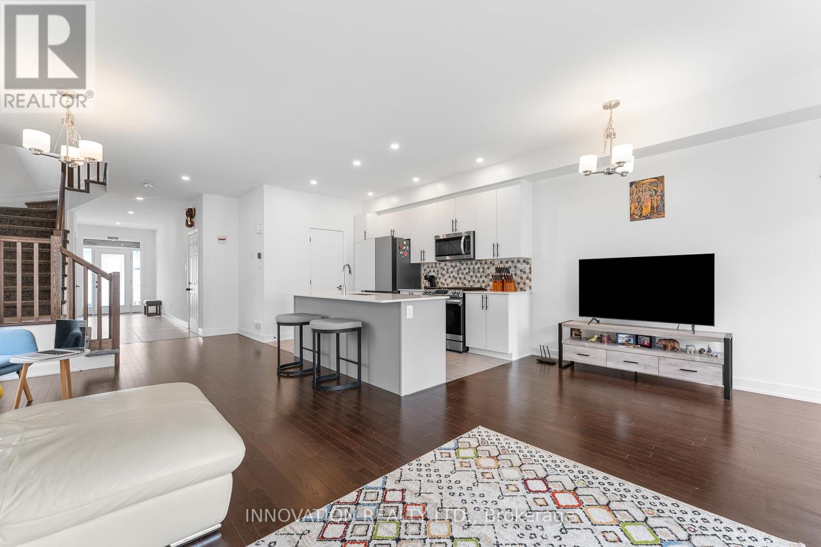 617 Rathburn Lane, Ottawa, Ontario  K1T 0V7 - Photo 11 - X12167626