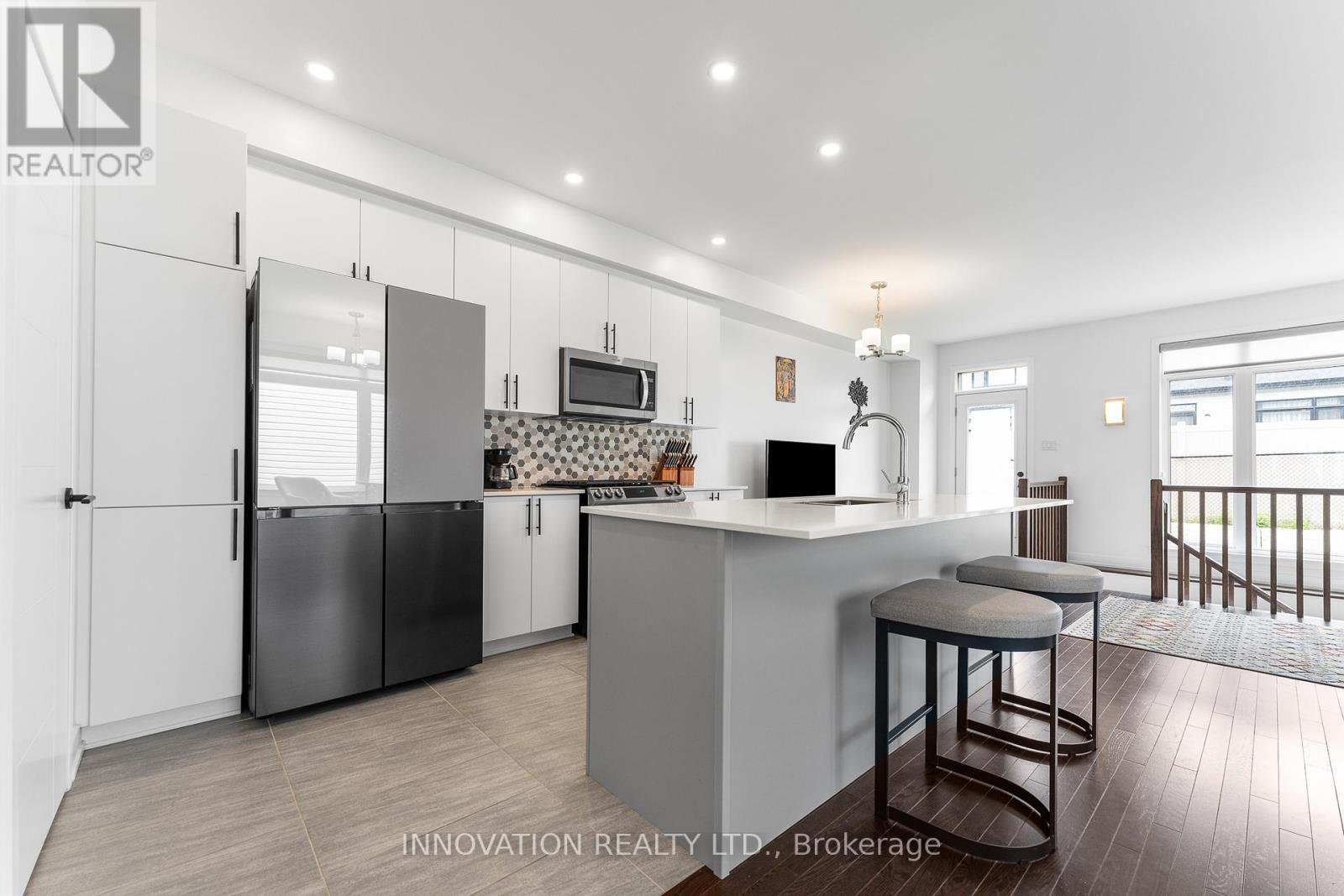 617 Rathburn Lane, Ottawa, Ontario  K1T 0V7 - Photo 13 - X12167626