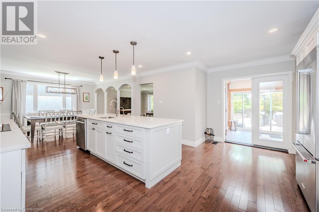 301 Shakespeare Drive, Waterloo, Ontario  N2L 2T9 - Photo 9 - 40693647