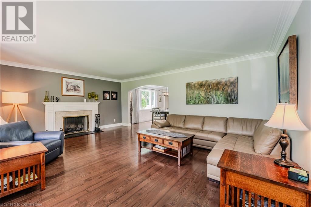 301 Shakespeare Drive, Waterloo, Ontario  N2L 2T9 - Photo 5 - 40693647
