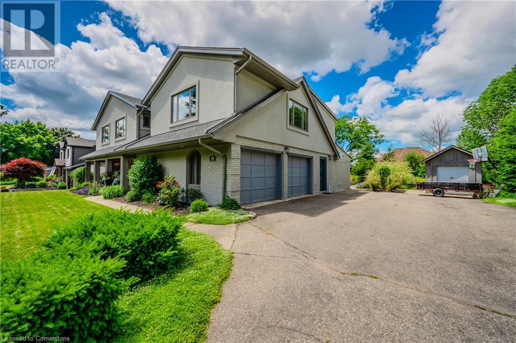 301 Shakespeare Drive, Waterloo, Ontario  N2L 2T9 - Photo 2 - 40693647