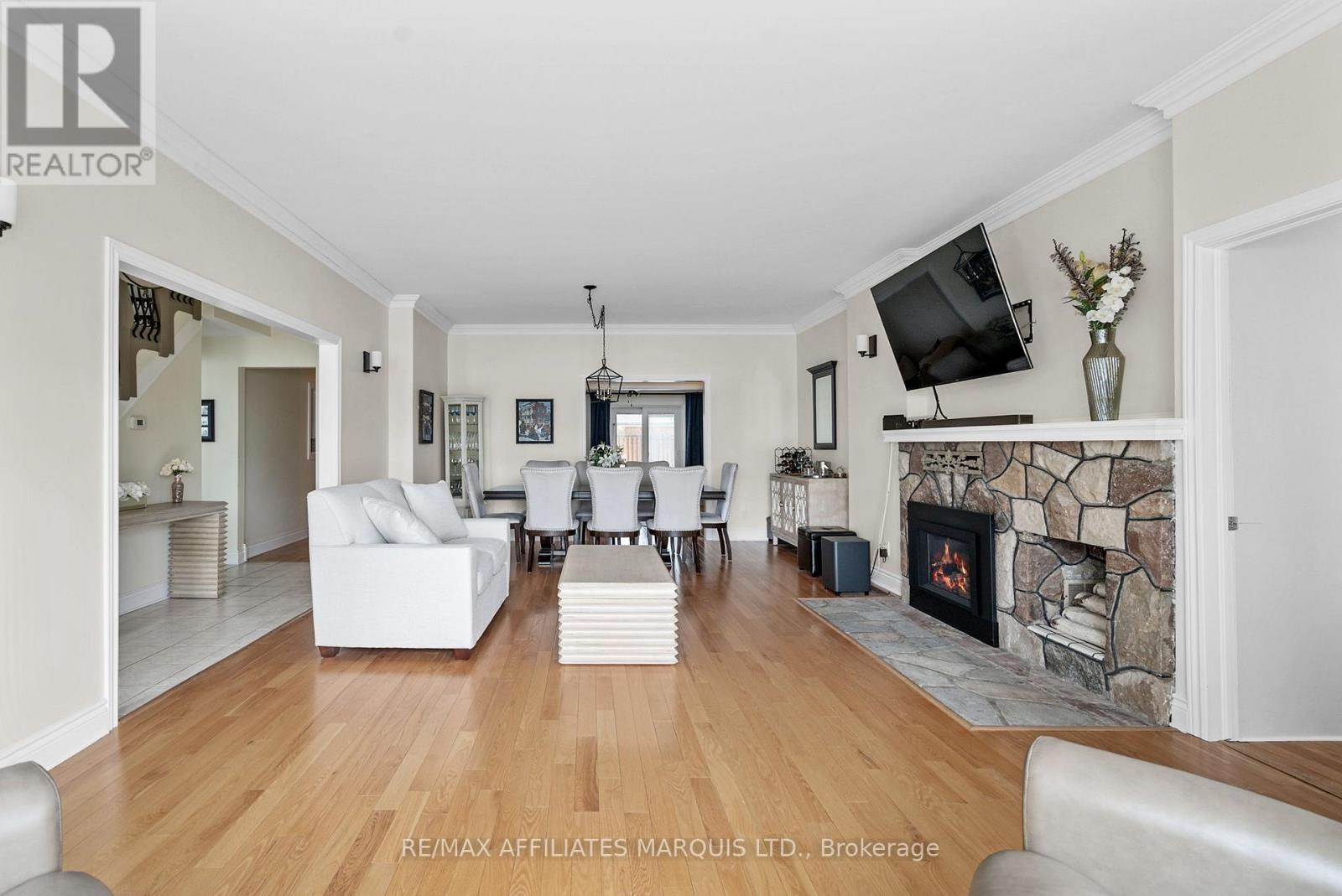 1316 Montreal Road, Cornwall, Ontario  K6H 1E6 - Photo 8 - X12187034