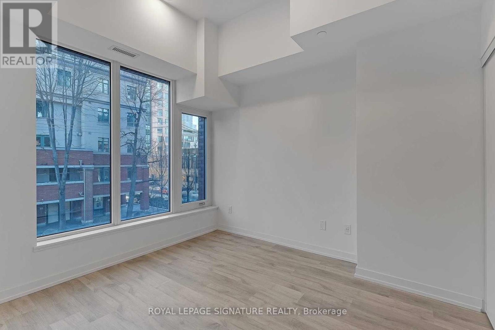 202 - 2 Augusta Avenue, Toronto, Ontario  M5V 0T3 - Photo 10 - C12213860