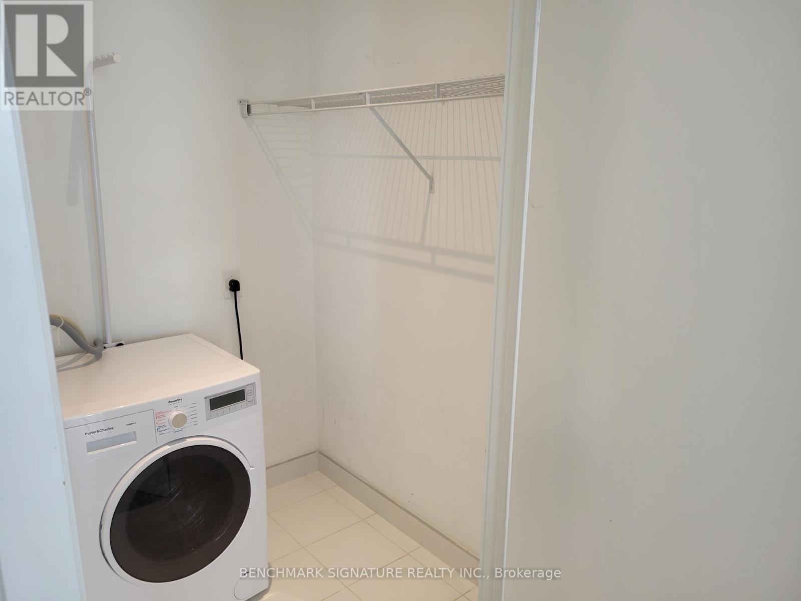 911 - 77 Shuter Street, Toronto, Ontario  M5B 0B8 - Photo 9 - C12213906