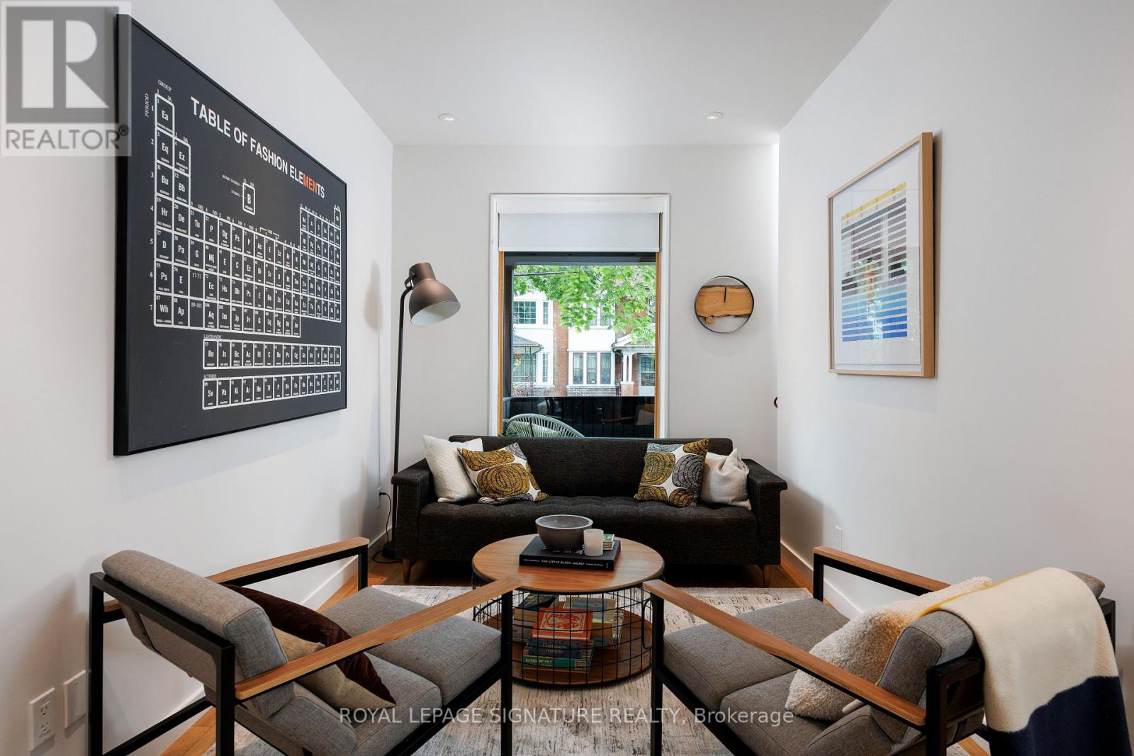 643 Shaw Street, Toronto, Ontario  M6G 3L8 - Photo 11 - C12213965