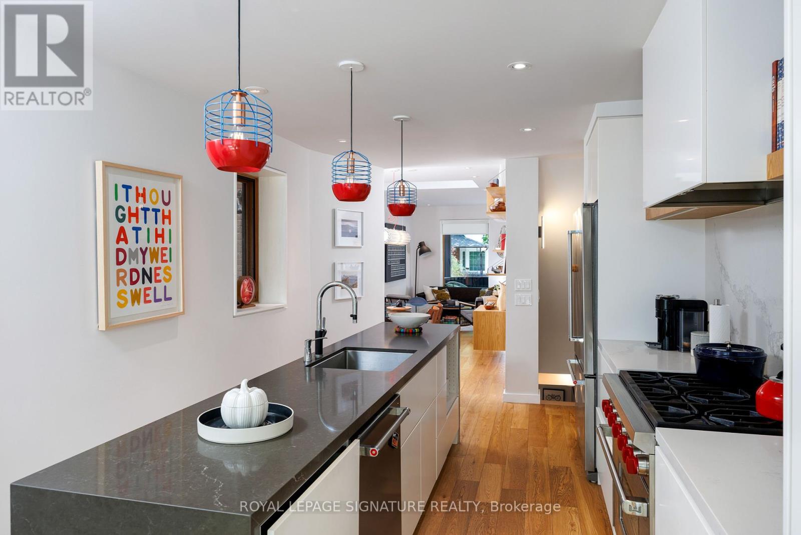 643 Shaw Street, Toronto, Ontario  M6G 3L8 - Photo 13 - C12213965