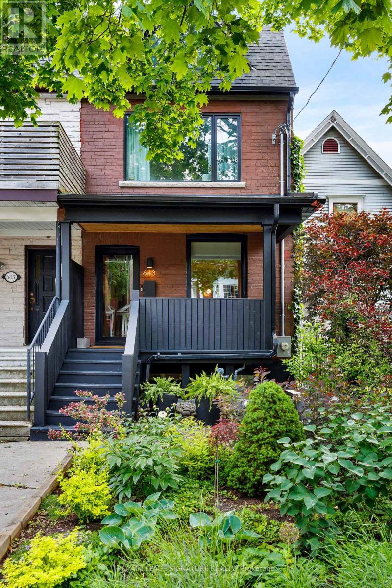 643 Shaw Street, Toronto, Ontario  M6G 3L8 - Photo 2 - C12213965