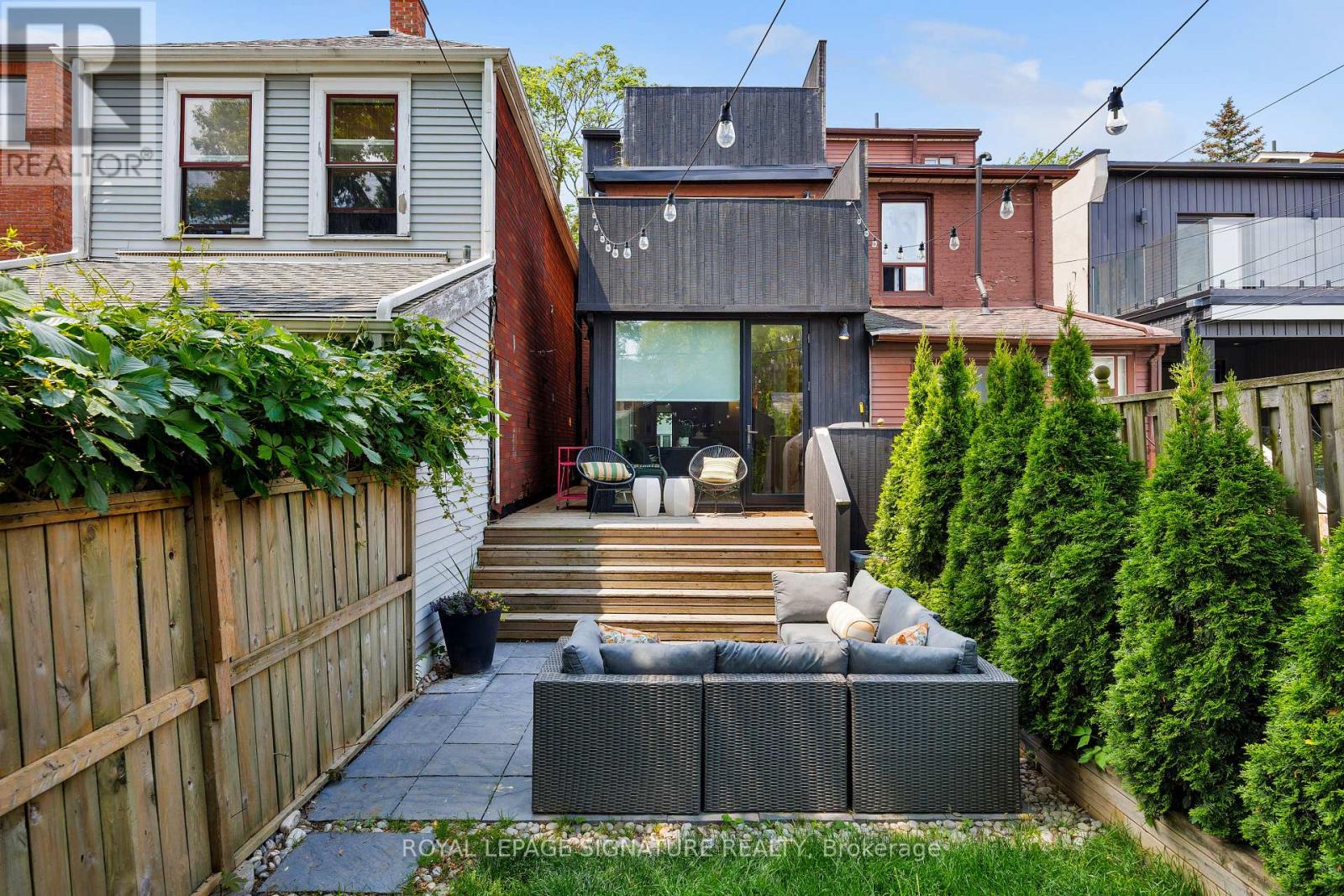 643 Shaw Street, Toronto, Ontario  M6G 3L8 - Photo 20 - C12213965