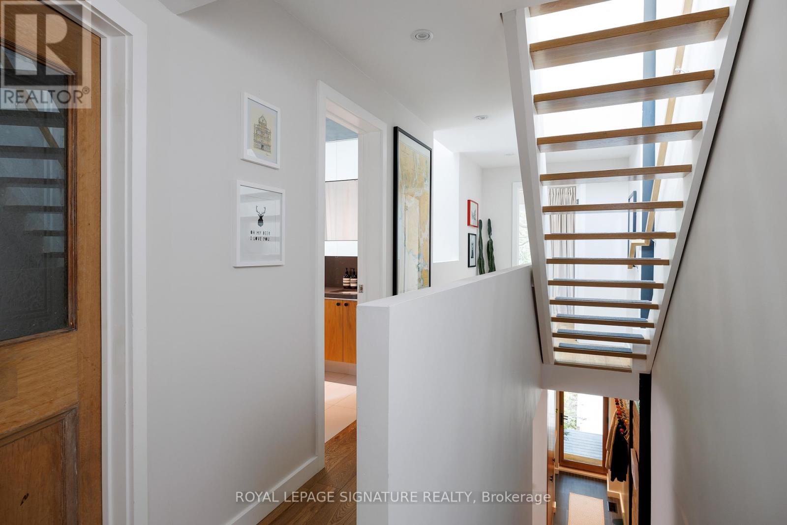 643 Shaw Street, Toronto, Ontario  M6G 3L8 - Photo 22 - C12213965