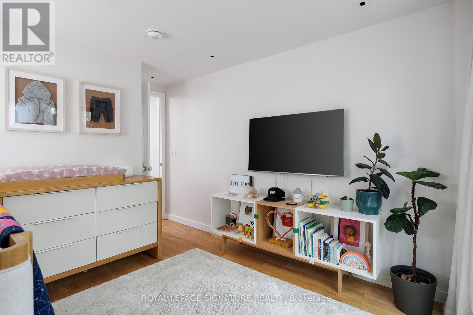 643 Shaw Street, Toronto, Ontario  M6G 3L8 - Photo 24 - C12213965