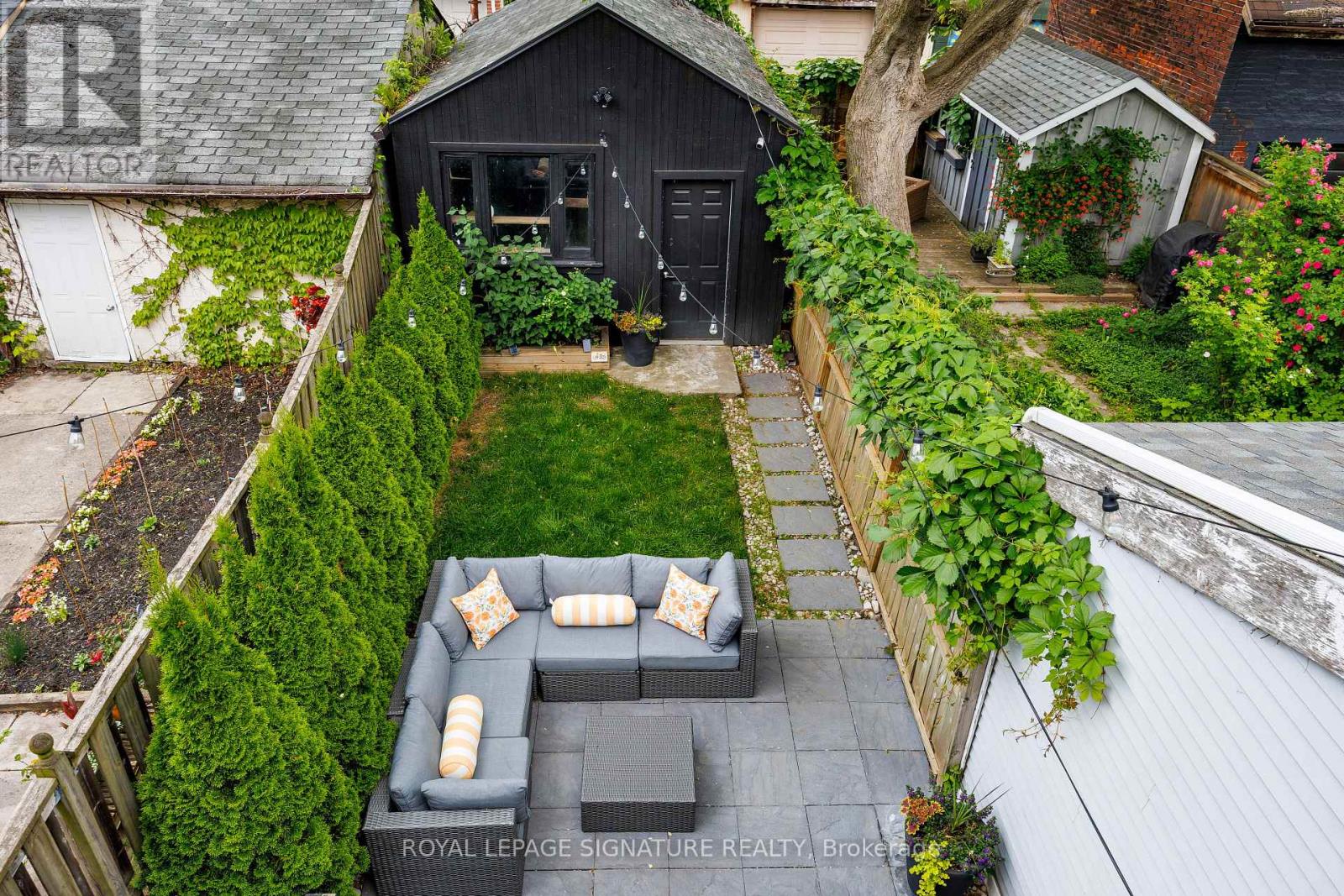 643 Shaw Street, Toronto, Ontario  M6G 3L8 - Photo 27 - C12213965