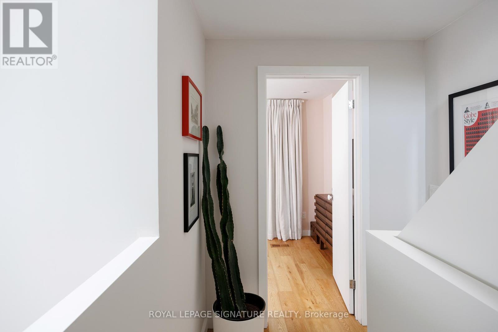643 Shaw Street, Toronto, Ontario  M6G 3L8 - Photo 32 - C12213965
