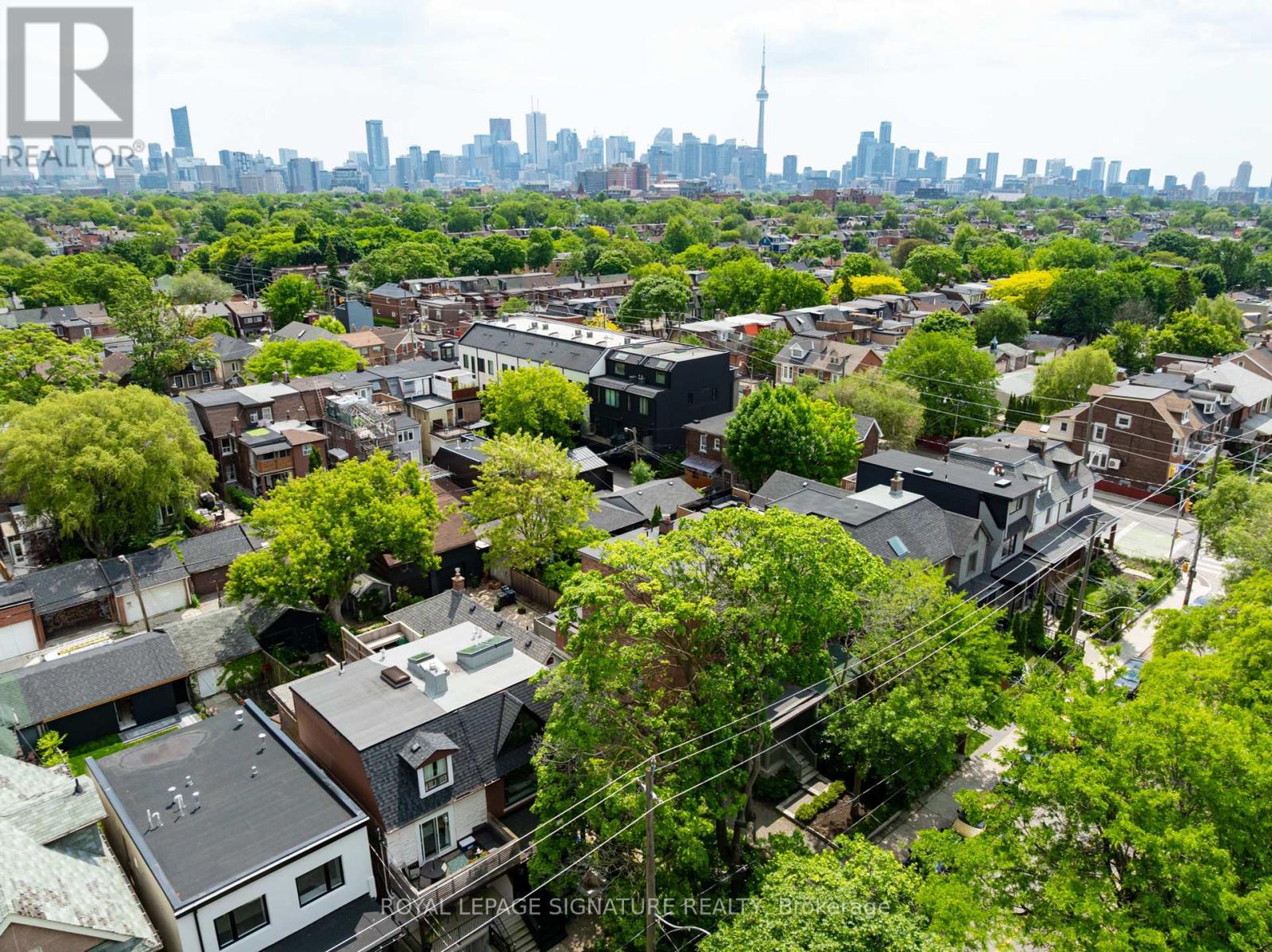 643 Shaw Street, Toronto, Ontario  M6G 3L8 - Photo 5 - C12213965