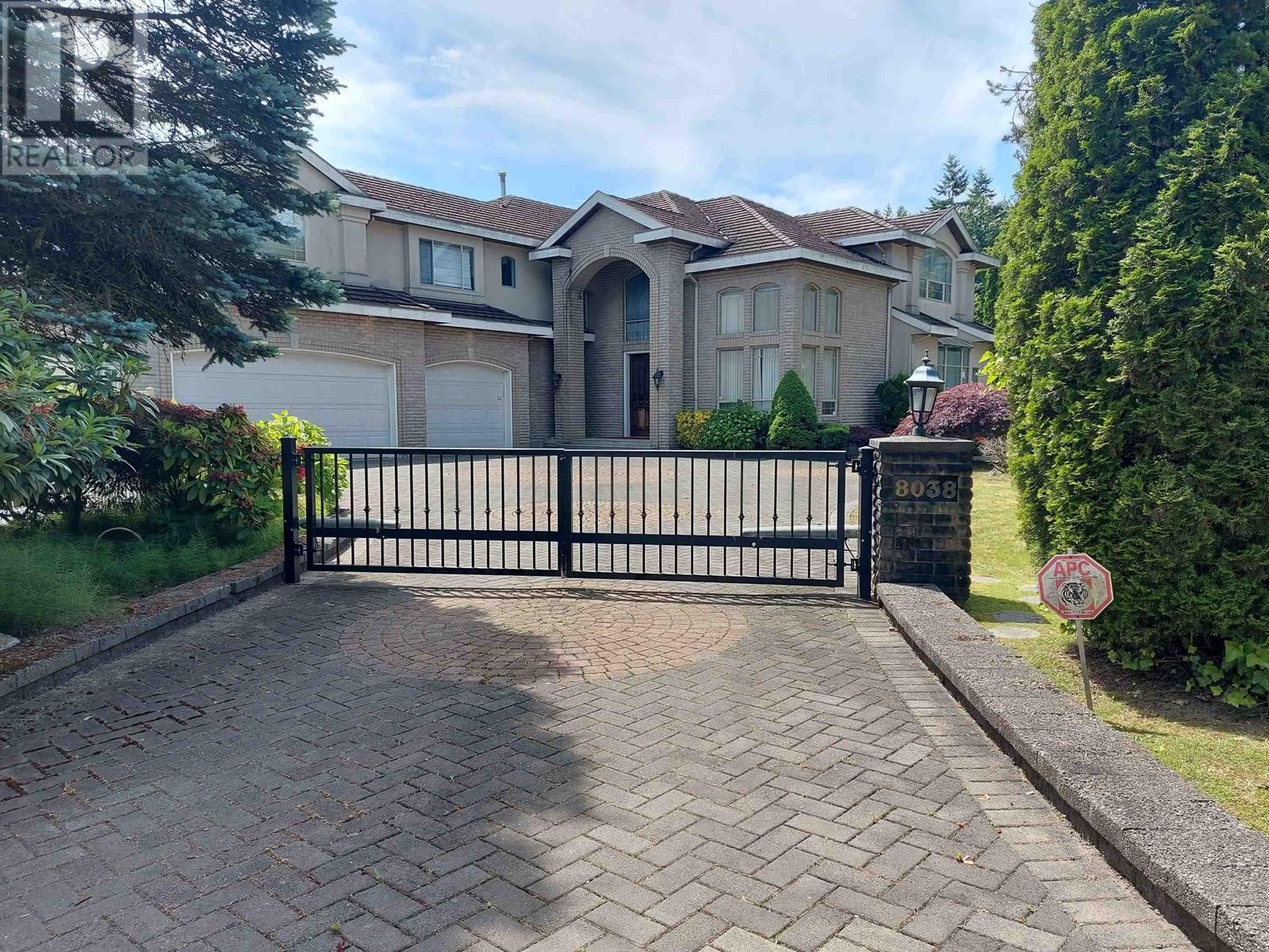 8038 Cloverlake Court, Burnaby, British Columbia  V5A 3R8 - Photo 2 - R3014172